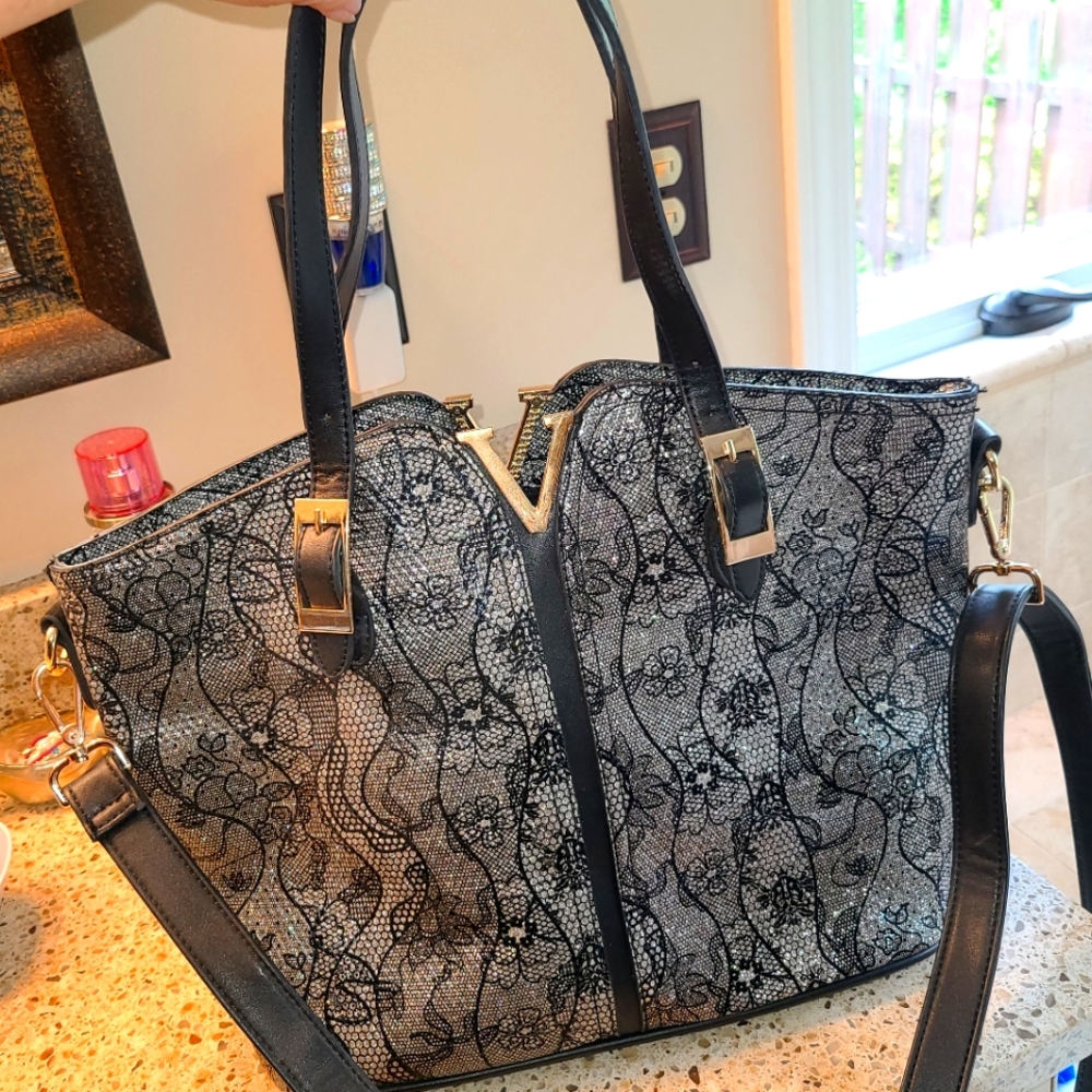 Pretty purse!